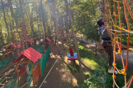 Dębki Atrakcja park linowy Park Linowy LINOWO